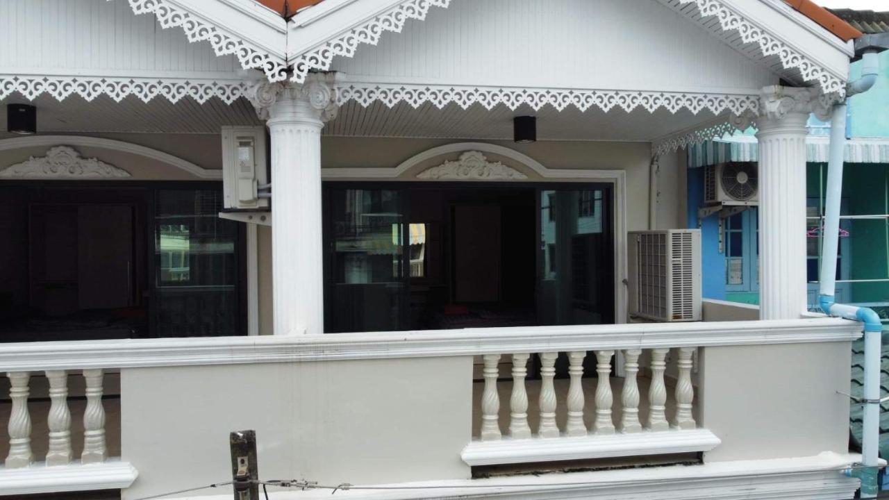 Highwood Mansion Bed & Breakfast Pattaya Exterior photo